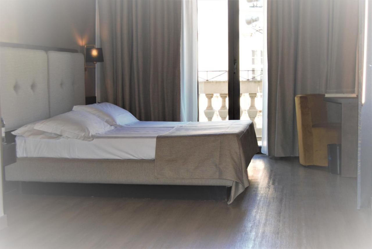 Mokinba Hotels King Милано Екстериор снимка