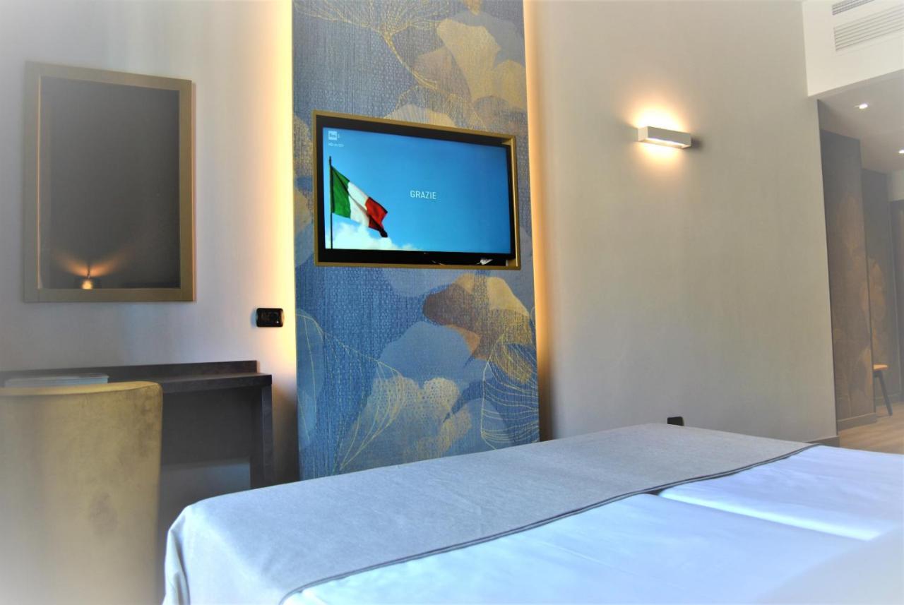 Mokinba Hotels King Милано Екстериор снимка