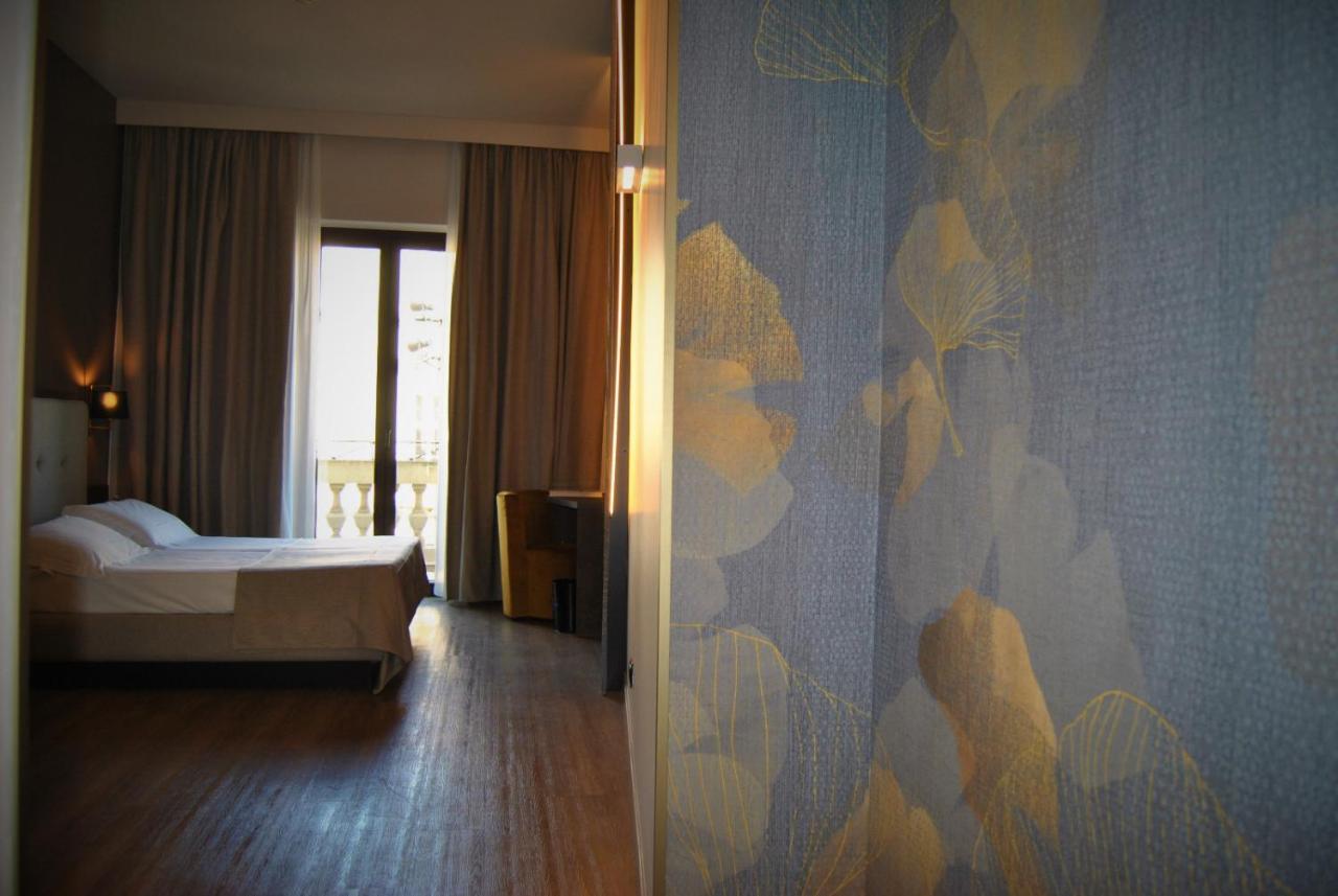 Mokinba Hotels King Милано Екстериор снимка