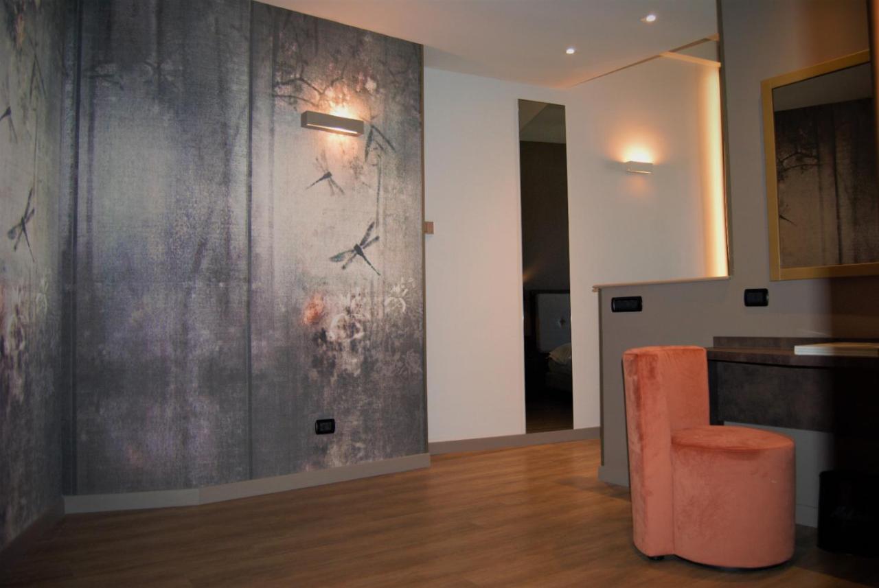 Mokinba Hotels King Милано Екстериор снимка