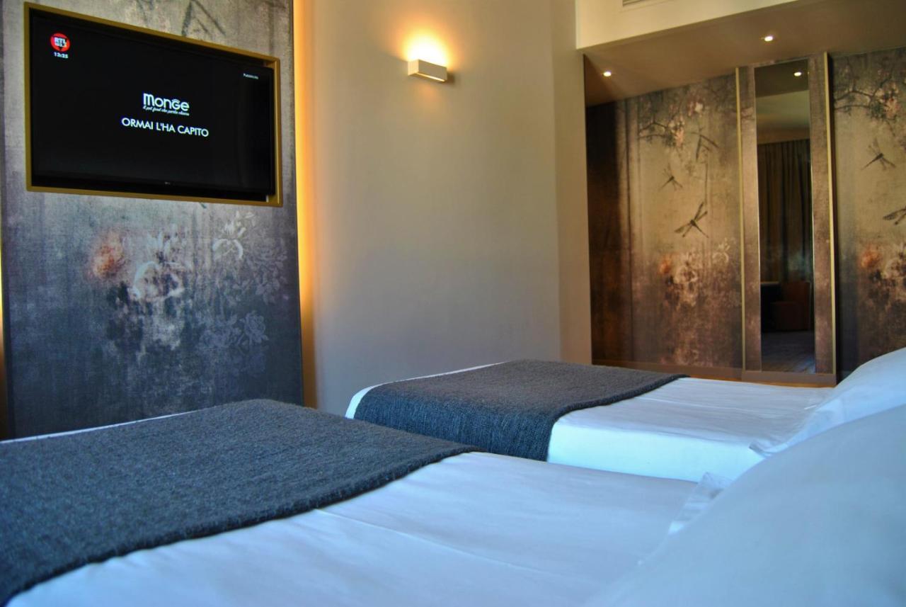 Mokinba Hotels King Милано Екстериор снимка